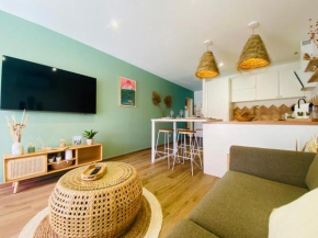 LE BALI, Exceptionnel P3 avec piscine à 2 min des plages , parking, wifi et climatisation